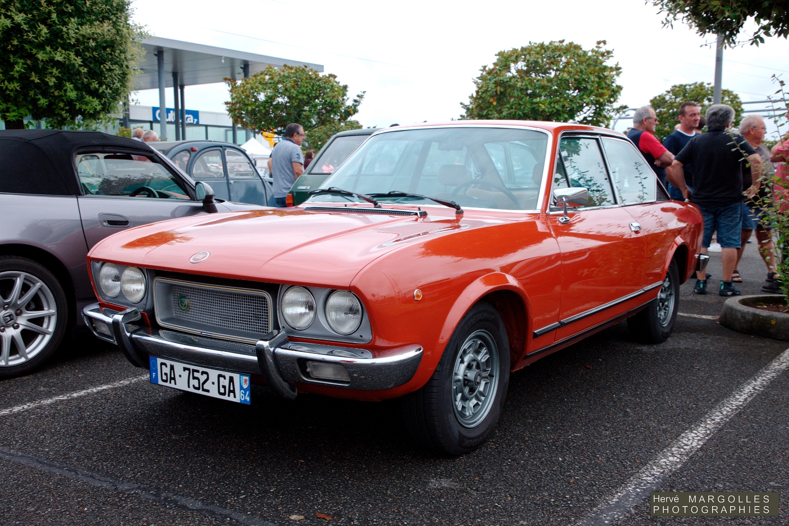 Fiat 124 Sport-01.jpg